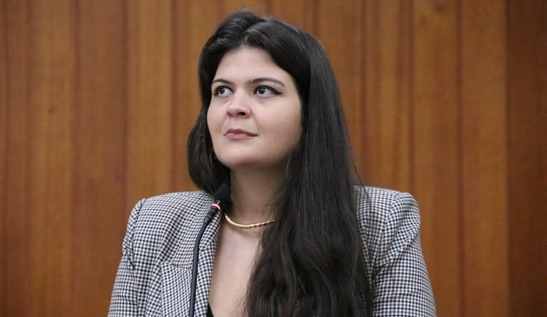 <strong>Aava Santiago é opção do PSDB</strong>